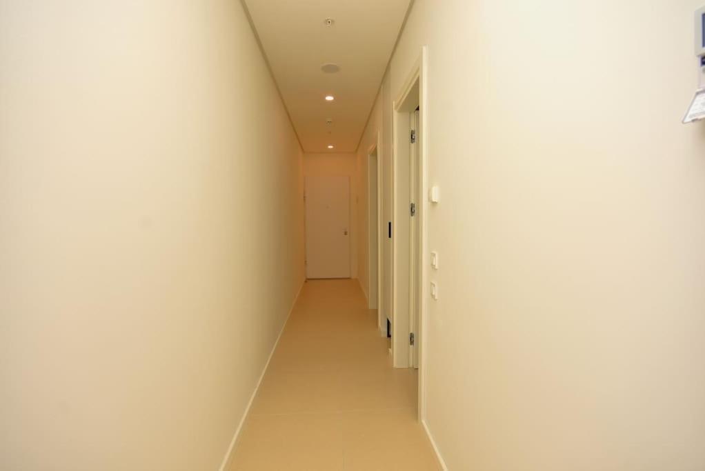 Brand New ! Seaside Apt With Poolview & Parking Будва Екстериор снимка
